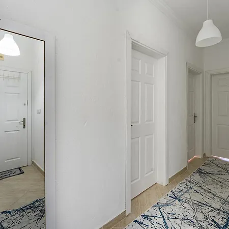 Assos Apartment