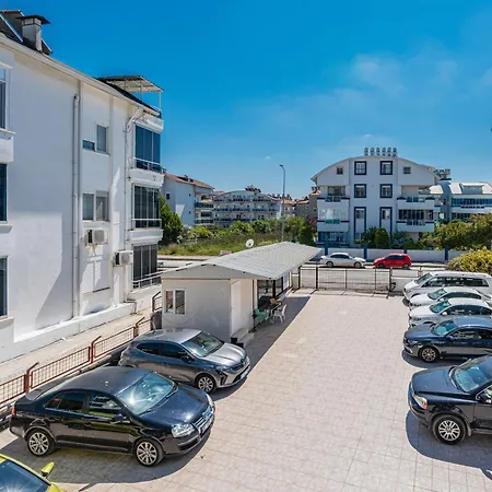 Assos Apartment